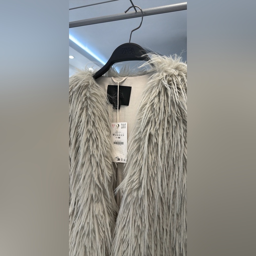 Zara faux fur coat, light grey - Picture 8 of 14